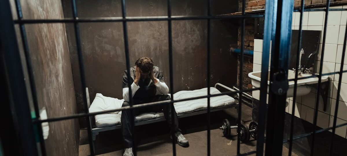 Excarcelados Venezolanos Revelan Horrores en Prisión: Sus Testimonios